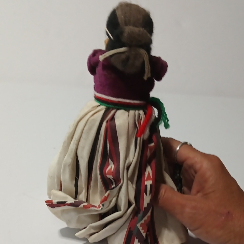 Handcrafted Navajo Signed Doll Made By Evangeline Garcia In Early 2000's - Picture 4 of 4